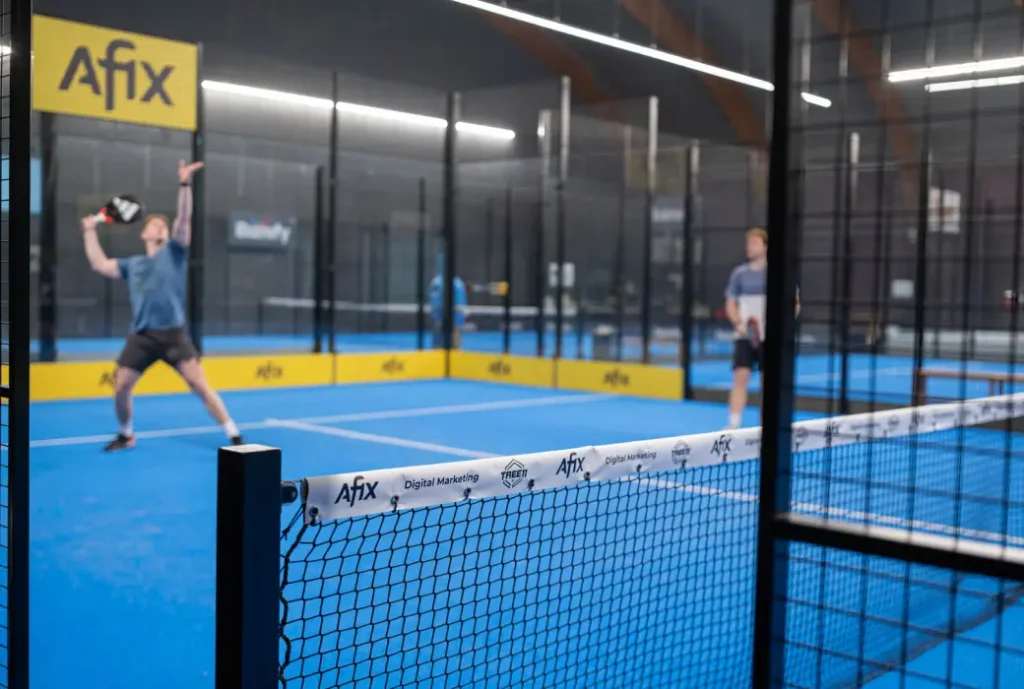 Branding naamgeving in padel ruimtes bij TREE11 Alkmaar