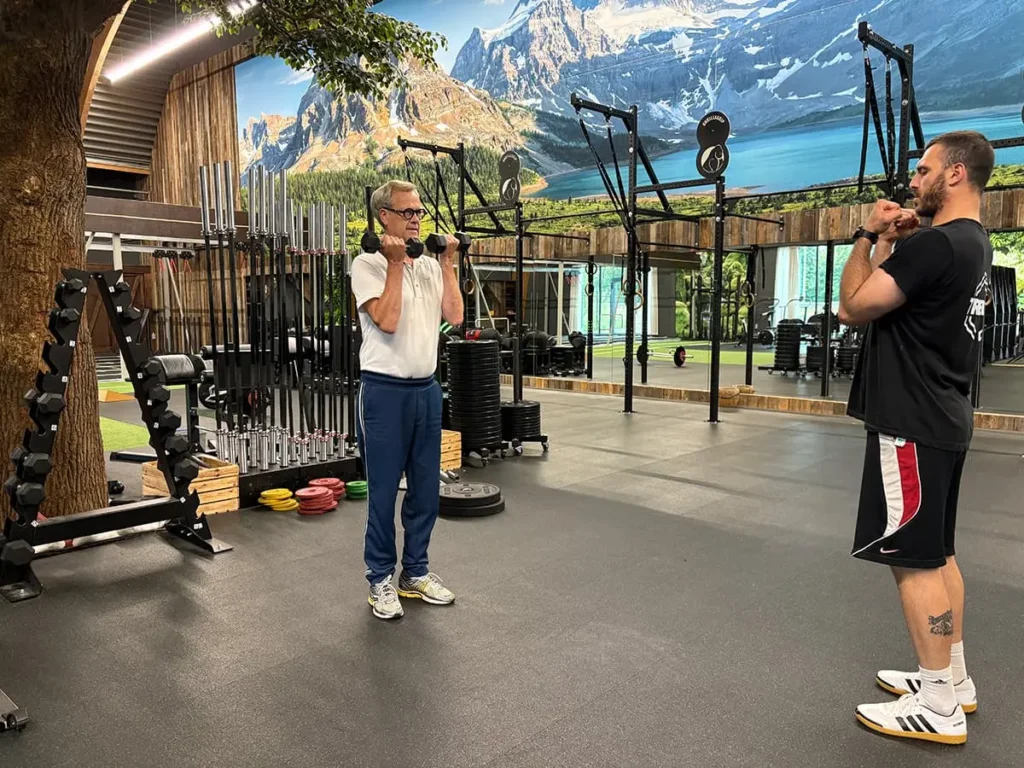 Dagelijkse bezigheden trainen bijvoorbeeld tillen is belangrijk